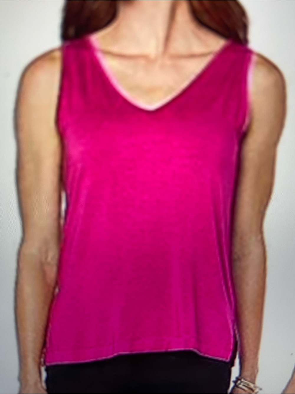 MarlaWynne V Neck Sleeveless Tank Top Stretch Fuchsia Pink Size M New Minimalist